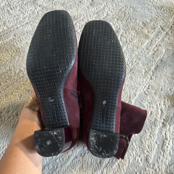 Aquatalia Suede leather Ankle Boots booties  Burgundy red Square Toe heels 9.5 - Picture 5 of 16